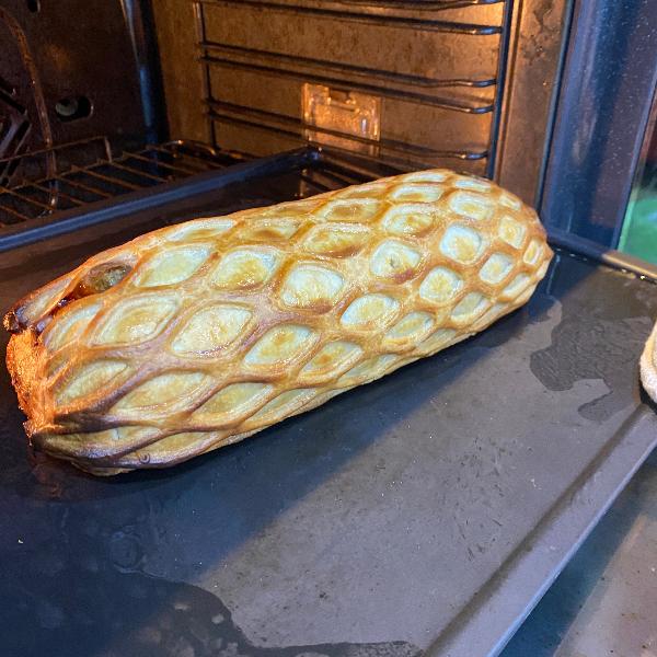 Signature Beef Wellington with Mushroom (1.4kg)