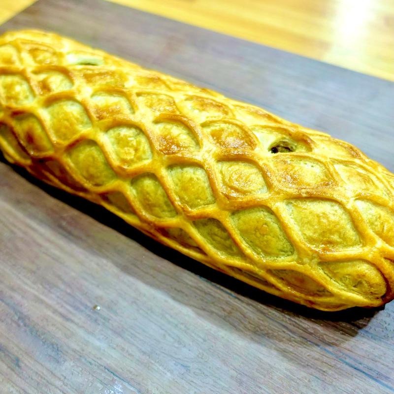 Signature Beef Wellington with Mushroom (1.4kg)