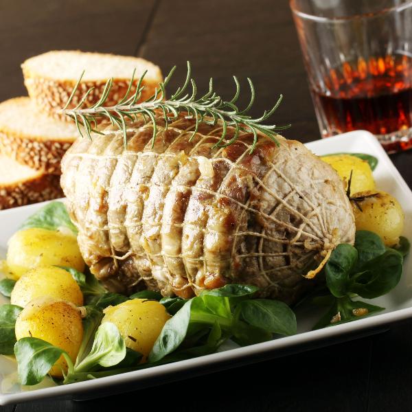 Rolled Turkey Supreme with Stuffing, Roasted Garnish & Jus (1.2Kg)