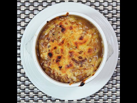 French Onion Soup with White Wine