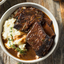 Load image into Gallery viewer, POTLUCK!! Braised US Grain Fed Beef Short Ribs with Black Peppered Sauce (Frozen), 1.4KG
