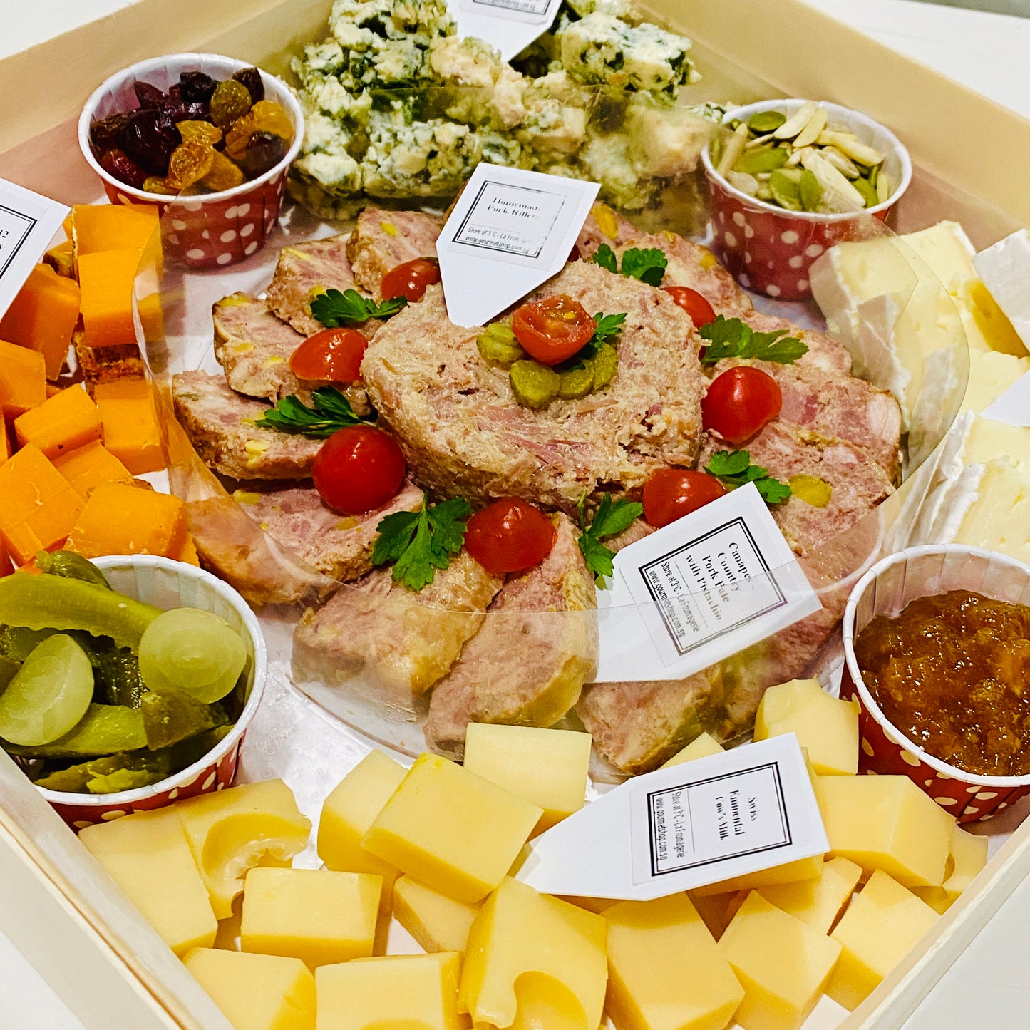 Cheese & Charcuterie Platter  (1kg)