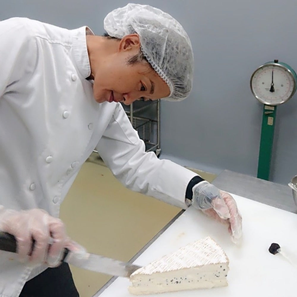 Truffle Brie - 300 gram (Handcrafted by Edith, the Cheese Master)
